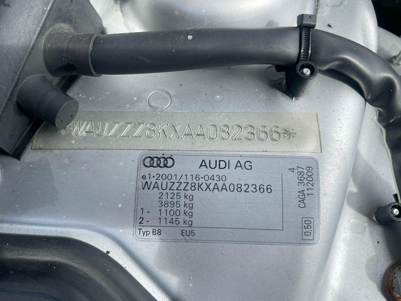 PKW Audi A4: das Bild 13
