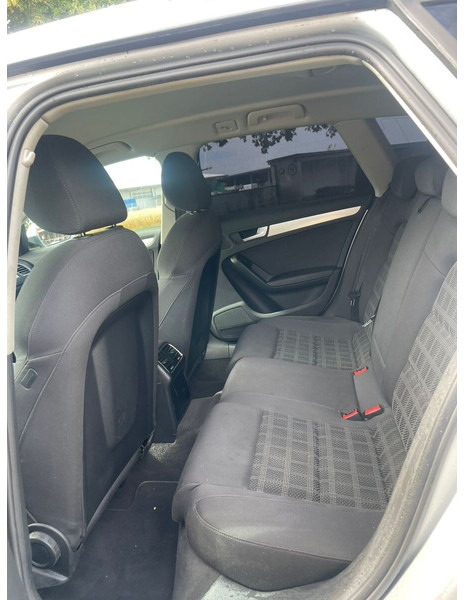 PKW Audi A4: das Bild 8