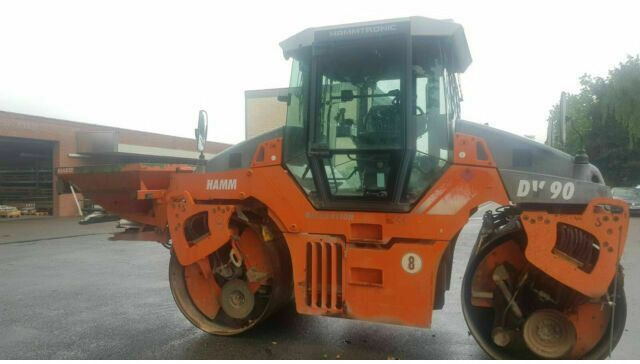 Hamm DV90 VO mit Streuer Klima German Maschine - Walzen: das Bild 3 Hamm DV90 VO mit Streuer Klima German Maschine - Walzen: das Bild 3