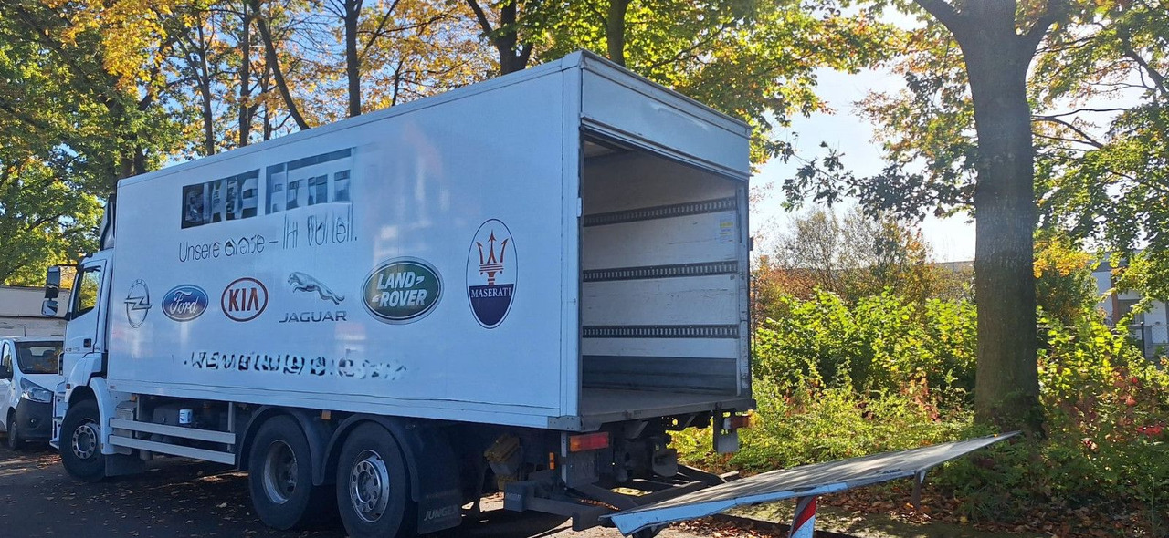 Mercedes-Benz 2540 Koffer mit LBW - Koffer LKW: das Bild 4 Mercedes-Benz 2540 Koffer mit LBW - Koffer LKW: das Bild 4