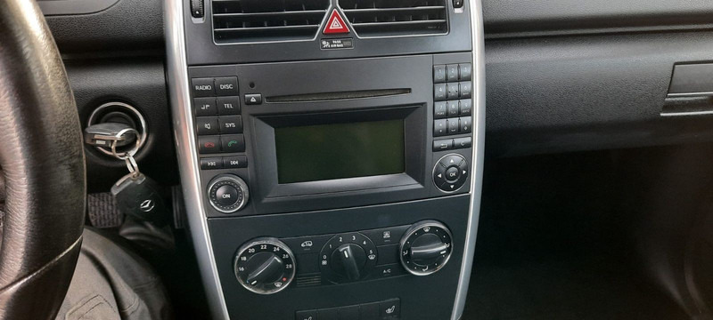 Mercedes-Benz A-Klasse 180 A 180 CDI AVANTGARDE - Schrägheck: das Bild 5 Mercedes-Benz A-Klasse 180 A 180 CDI AVANTGARDE - Schrägheck: das Bild 5