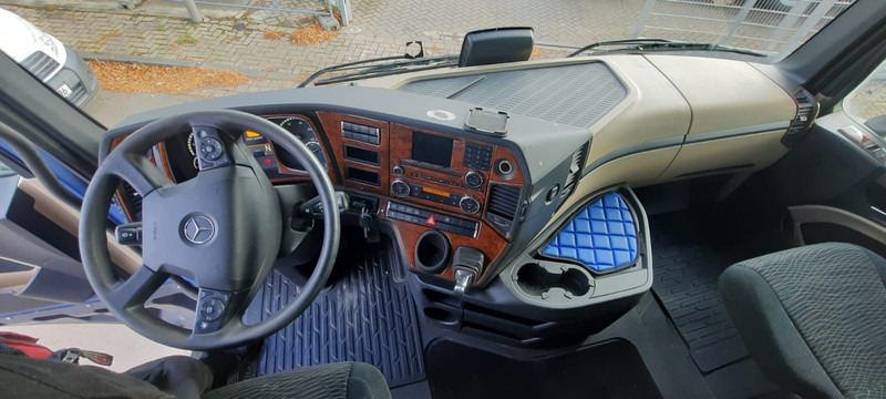 Plane LKW Mercedes-Benz Actros 1846 Plane: das Bild 6