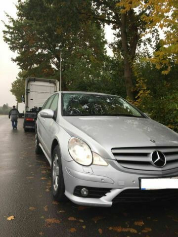 Mercedes-Benz R 320 CDI L 4Matic 7G-TRONIC DPF AMG-Paket - Personentransporter: das Bild 1 Mercedes-Benz R 320 CDI L 4Matic 7G-TRONIC DPF AMG-Paket - Personentransporter: das Bild 1