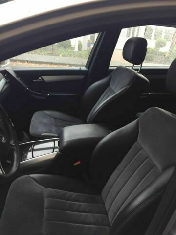 Mercedes-Benz R 320 CDI L 4Matic 7G-TRONIC DPF AMG-Paket - Personentransporter: das Bild 4 Mercedes-Benz R 320 CDI L 4Matic 7G-TRONIC DPF AMG-Paket - Personentransporter: das Bild 4