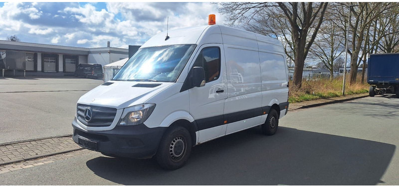Mercedes-Benz Sprinter II Kasten 216CDI Lang/Hoch - Kleintransporter: das Bild 3 Mercedes-Benz Sprinter II Kasten 216CDI Lang/Hoch - Kleintransporter: das Bild 3