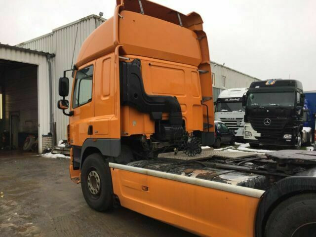 DAF CF85-410 G.Haus 2xBett ZF/Schalter 2-Kreishydr - Sattelzugmaschine: das Bild 3 DAF CF85-410 G.Haus 2xBett ZF/Schalter 2-Kreishydr - Sattelzugmaschine: das Bild 3