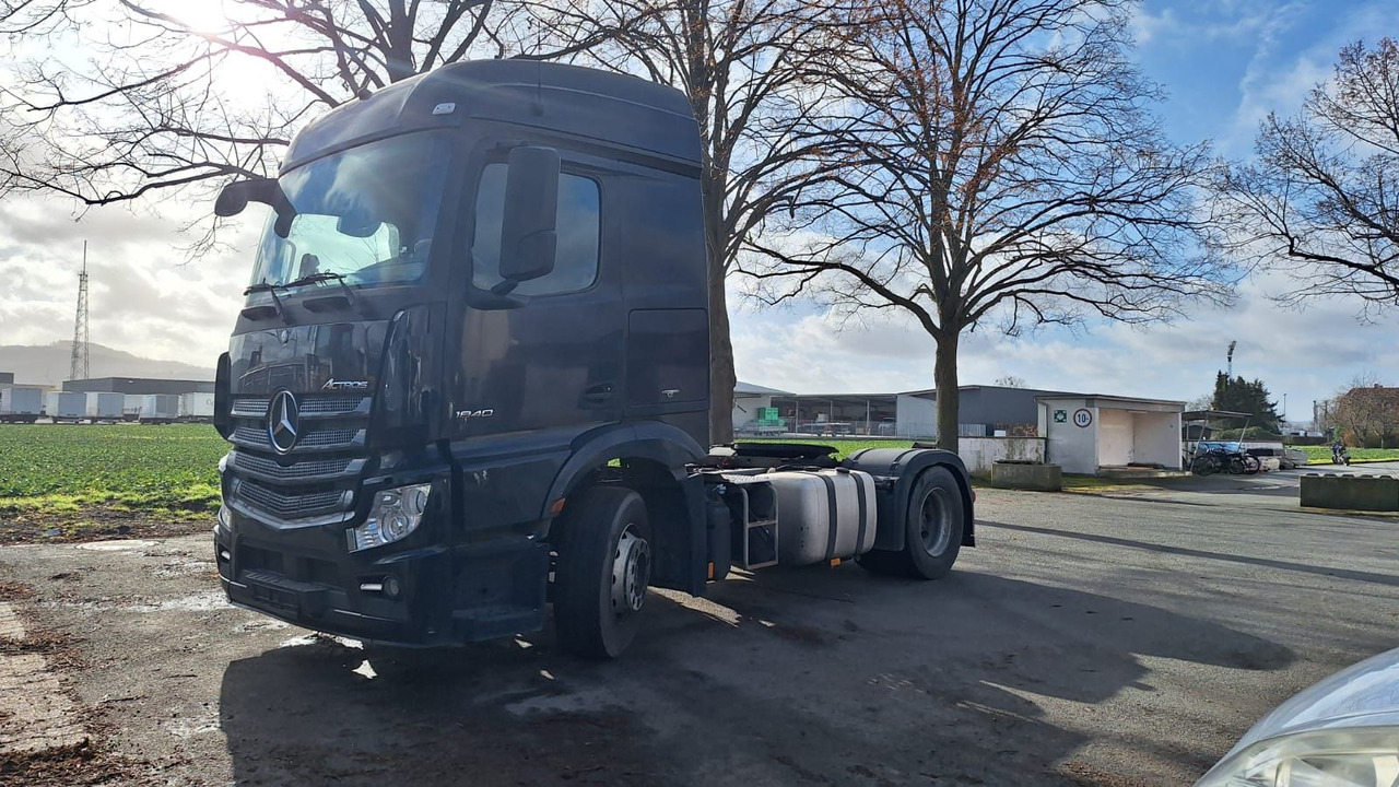 Mercedes-Benz 1840 Actros G.Haus/Hochdach Kipphyd. - Sattelzugmaschine: das Bild 2 Mercedes-Benz 1840 Actros G.Haus/Hochdach Kipphyd. - Sattelzugmaschine: das Bild 2