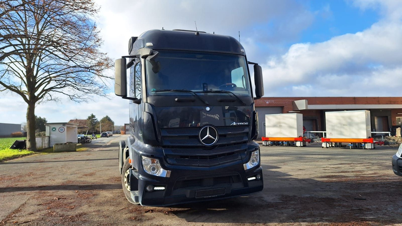 Mercedes-Benz 1840 Actros G.Haus/Hochdach Kipphyd. - Sattelzugmaschine: das Bild 1 Mercedes-Benz 1840 Actros G.Haus/Hochdach Kipphyd. - Sattelzugmaschine: das Bild 1