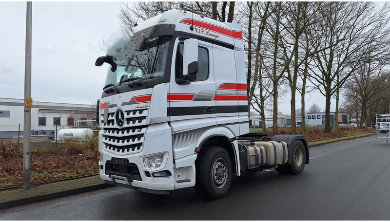 Mercedes-Benz 1845 Arocs 4x4 HD 1-Hand - Sattelzugmaschine: das Bild 1 Mercedes-Benz 1845 Arocs 4x4 HD 1-Hand - Sattelzugmaschine: das Bild 1
