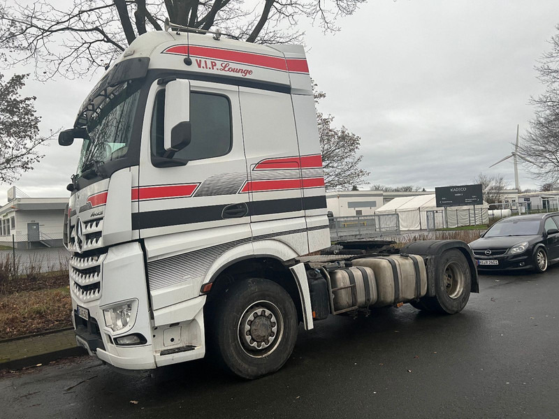 Mercedes-Benz 1845 Arocs 4x4 HD 1-Hand - Sattelzugmaschine: das Bild 4 Mercedes-Benz 1845 Arocs 4x4 HD 1-Hand - Sattelzugmaschine: das Bild 4