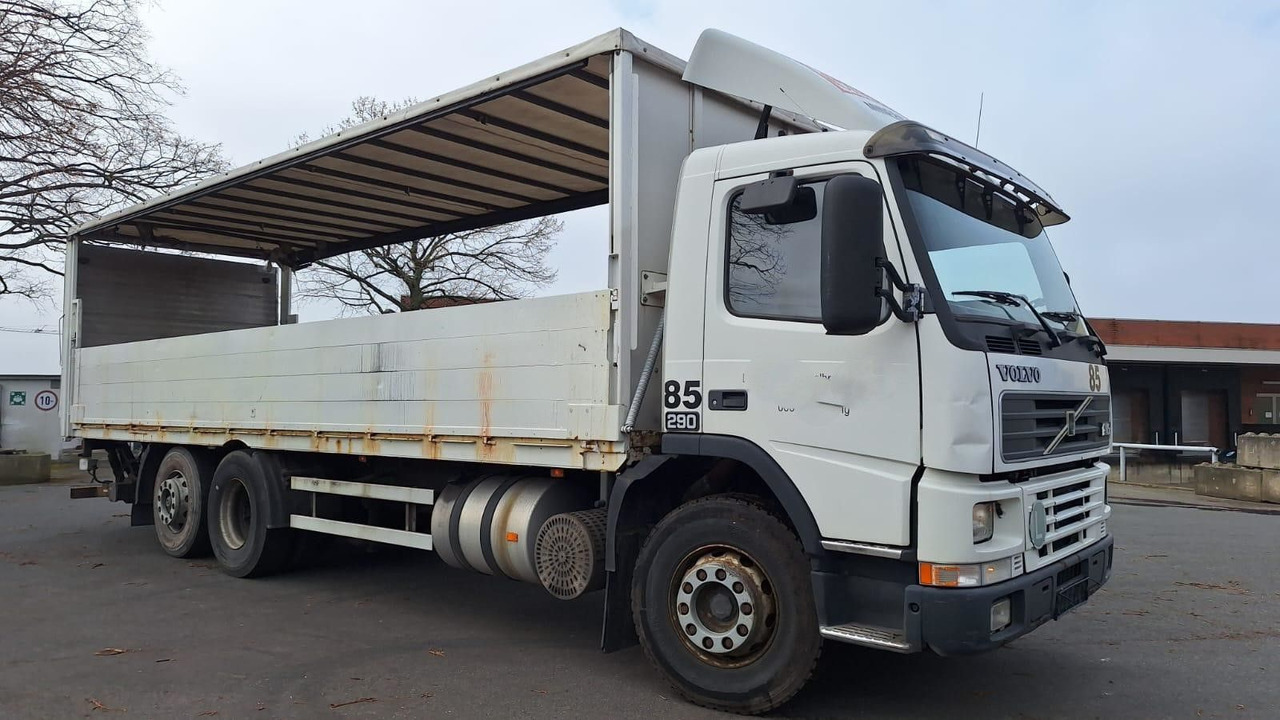 Volvo FM7 6x2 Koffer 3x vorhanden - Koffer LKW: das Bild 2 Volvo FM7 6x2 Koffer 3x vorhanden - Koffer LKW: das Bild 2
