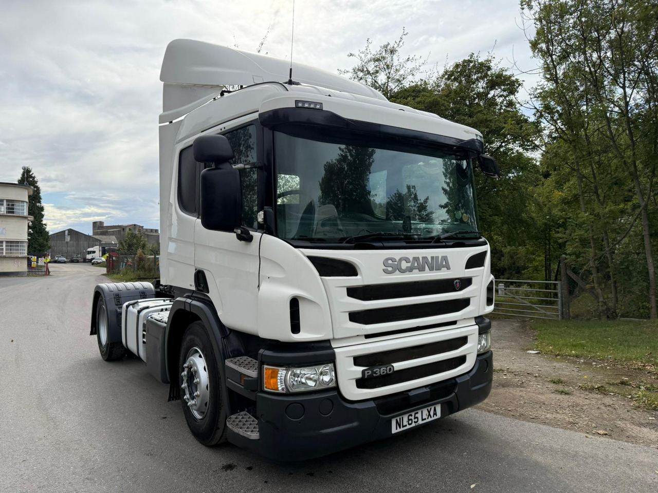 2016 Scania P360 Tractor Unit - Sattelzugmaschine: das Bild 1 2016 Scania P360 Tractor Unit - Sattelzugmaschine: das Bild 1