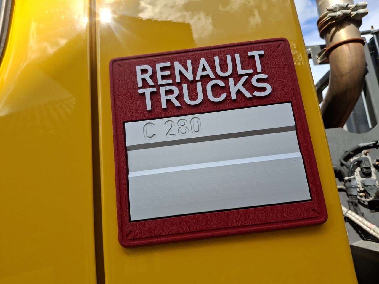Kehrmaschine RENAULT C280 Kehrmaschine Zamiatarka SEMAT Zoeller FAUN Karcher L/R 2 Motoren 2018r 740 Mth Euro 6: das Bild 16