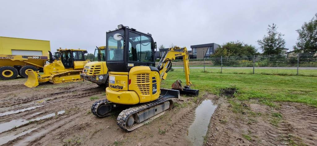 Komatsu PC 30 MR-5 - Minibagger: das Bild 4 Komatsu PC 30 MR-5 - Minibagger: das Bild 4