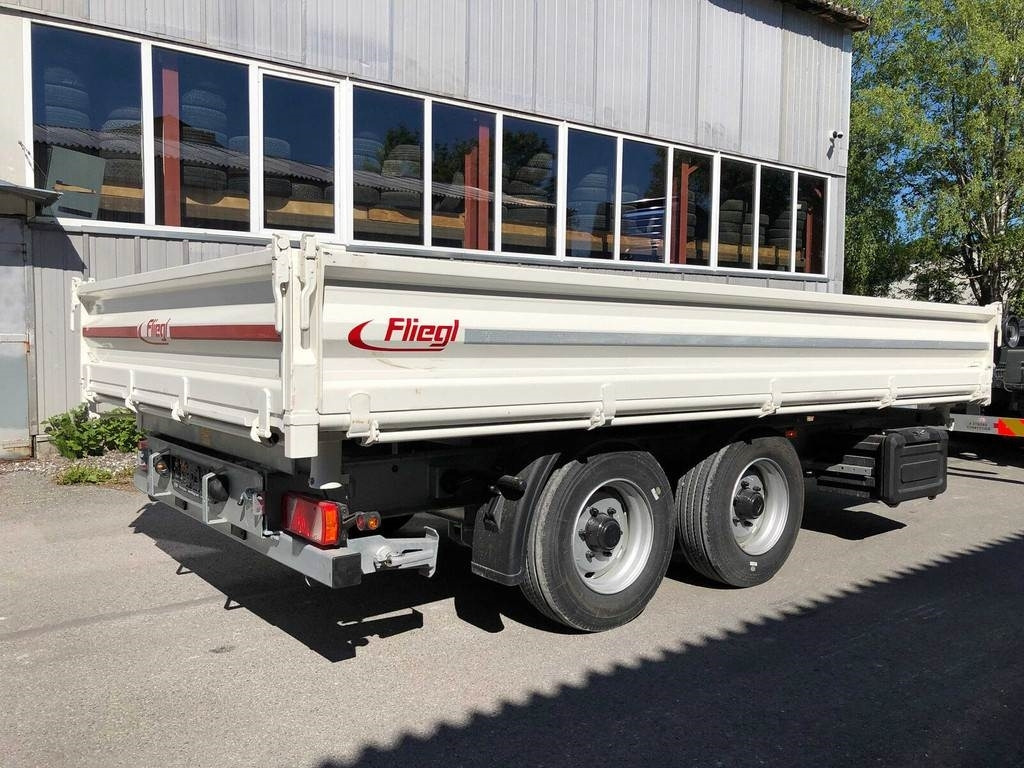 Fliegl TSK 118 3-WAY TIP - Kipper Anhänger: das Bild 3 Fliegl TSK 118 3-WAY TIP - Kipper Anhänger: das Bild 3