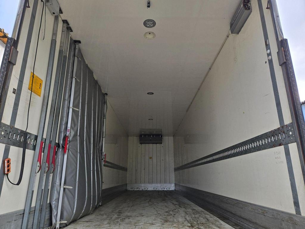 Volvo FH460 6X2 CARRIER 1050 - Kühlkoffer LKW: das Bild 4 Volvo FH460 6X2 CARRIER 1050 - Kühlkoffer LKW: das Bild 4