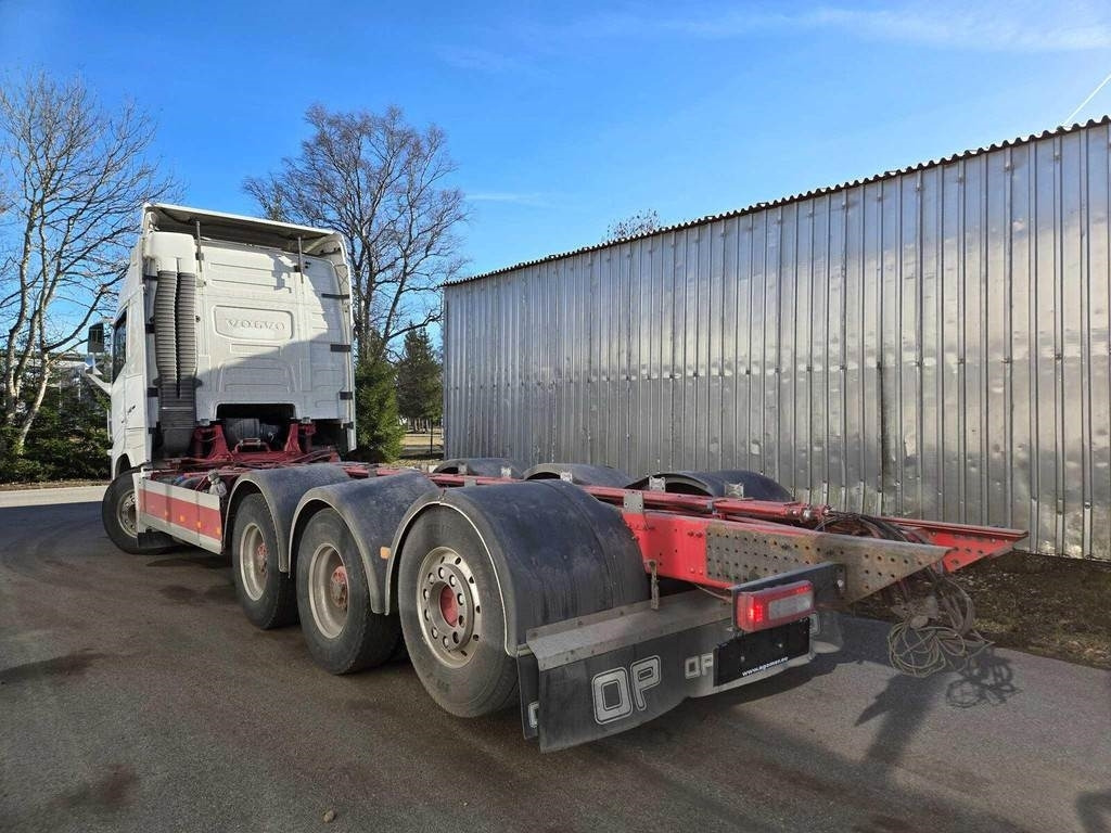 Volvo FH540 8X4 CHASSY - Fahrgestell LKW: das Bild 2 Volvo FH540 8X4 CHASSY - Fahrgestell LKW: das Bild 2