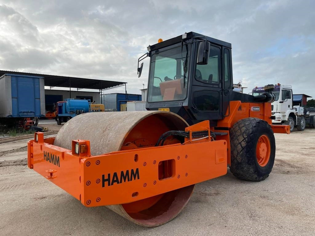 Hamm 2520 D - Walzenzug: das Bild 1 Hamm 2520 D - Walzenzug: das Bild 1