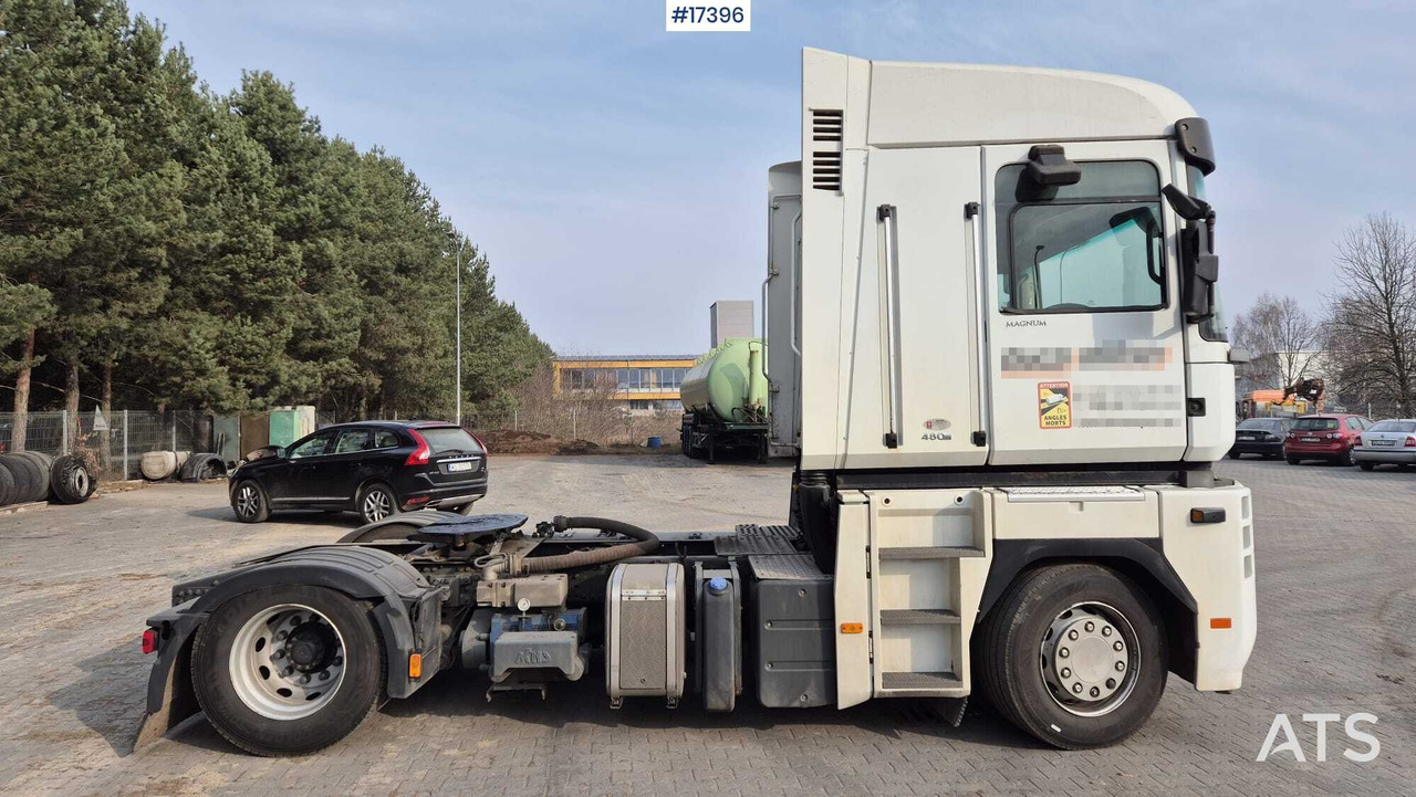 RENAULT MAGNUM 480 (2012) + kompresor CVS SILOKING 1100 - Sattelzugmaschine: das Bild 4 RENAULT MAGNUM 480 (2012) + kompresor CVS SILOKING 1100 - Sattelzugmaschine: das Bild 4