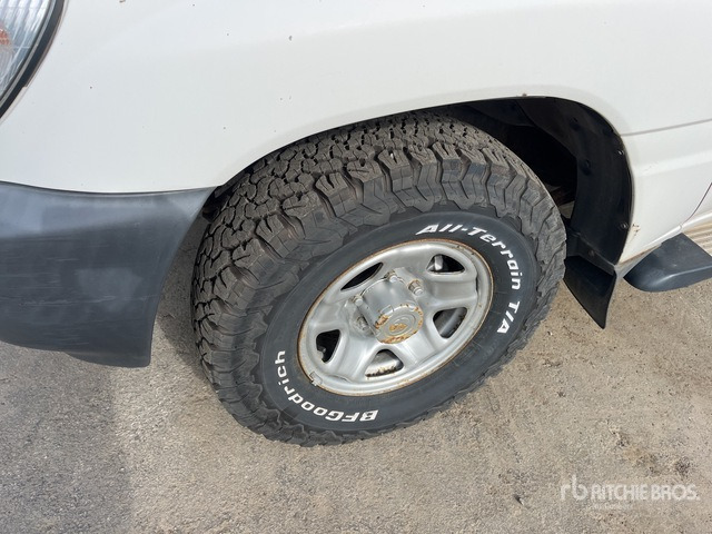 1999 Toyota Land Cruiser HZJ105L-GCMRS SUV - SUV/ Geländewagen: das Bild 4 1999 Toyota Land Cruiser HZJ105L-GCMRS SUV - SUV/ Geländewagen: das Bild 4