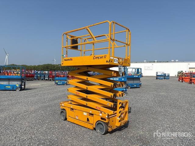 2014 Haulotte Compact 12 Electric Scissor Lift - Scherenbühne: das Bild 1 2014 Haulotte Compact 12 Electric Scissor Lift - Scherenbühne: das Bild 1