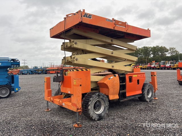2014 JLG 4394RT 4x4 Diesel Scissor Lift - Scherenbühne: das Bild 3 2014 JLG 4394RT 4x4 Diesel Scissor Lift - Scherenbühne: das Bild 3