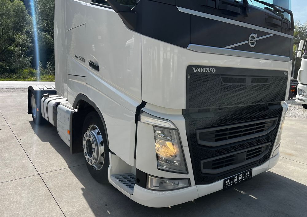 Volvo FH500 // 2016 // Mega // 2 zbiorniki // Z ruchu międzynarodowego // - Sattelzugmaschine: das Bild 4 Volvo FH500 // 2016 // Mega // 2 zbiorniki // Z ruchu międzynarodowego // - Sattelzugmaschine: das Bild 4
