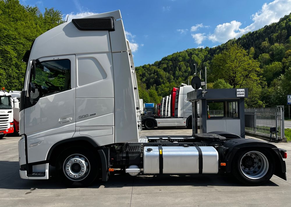Volvo FH500 // Mega // Zamiana na starszy // 2021 Rok // New Face // Parkclima // Joystick // Serwisowany !!! - Sattelzugmaschine: das Bild 5 Volvo FH500 // Mega // Zamiana na starszy // 2021 Rok // New Face // Parkclima // Joystick // Serwisowany !!! - Sattelzugmaschine: das Bild 5