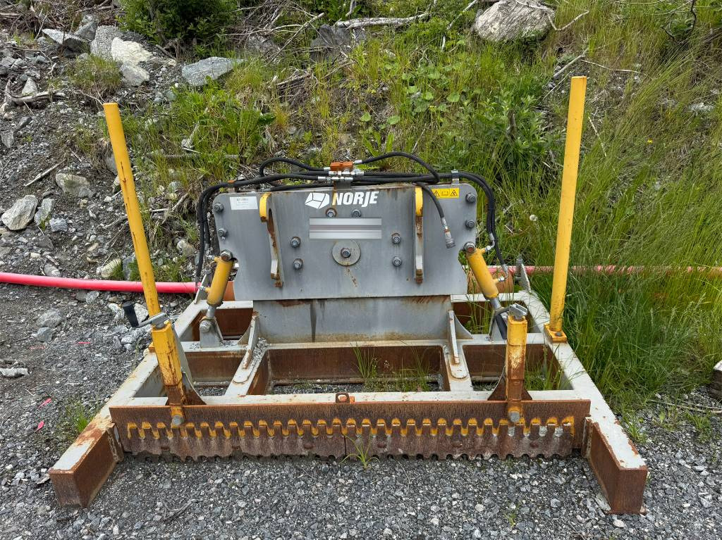Norje Justeringsbalk - Anbauteil für Baumaschine: das Bild 3 Norje Justeringsbalk - Anbauteil für Baumaschine: das Bild 3