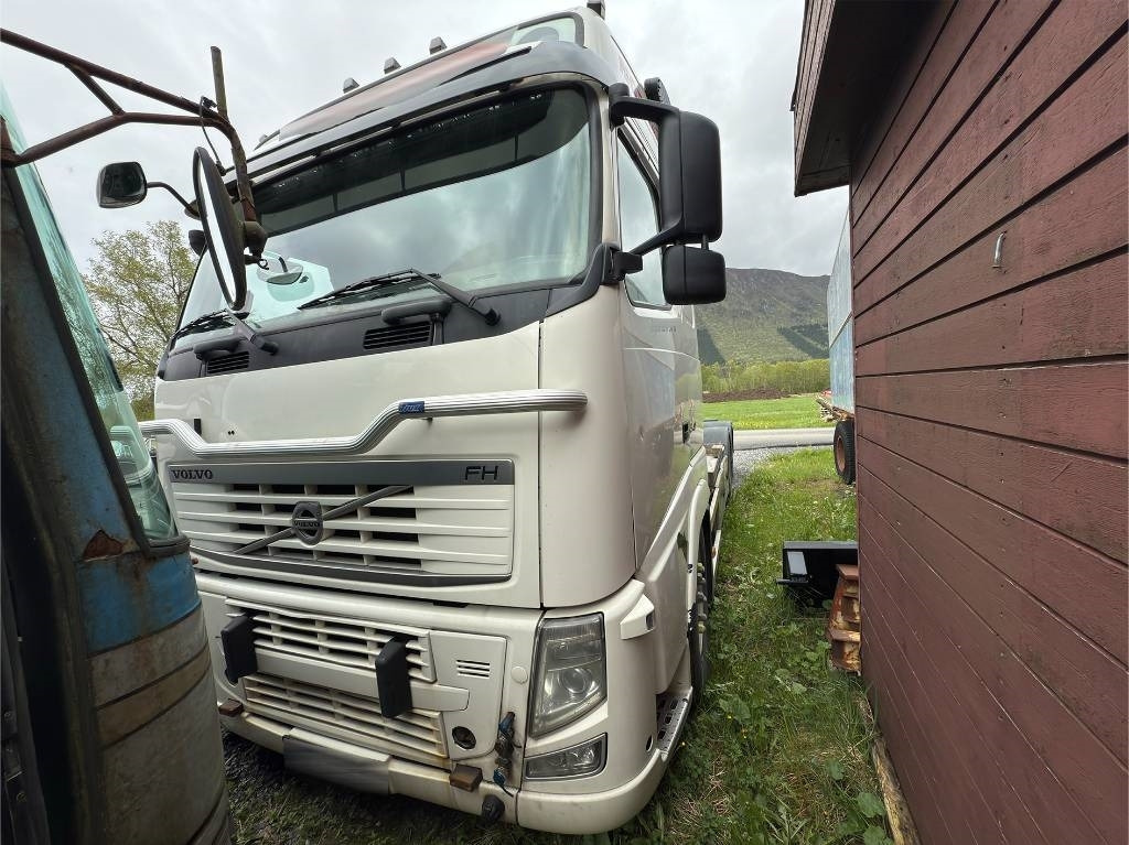 Volvo FH 540 - Abrollkipper: das Bild 2 Volvo FH 540 - Abrollkipper: das Bild 2