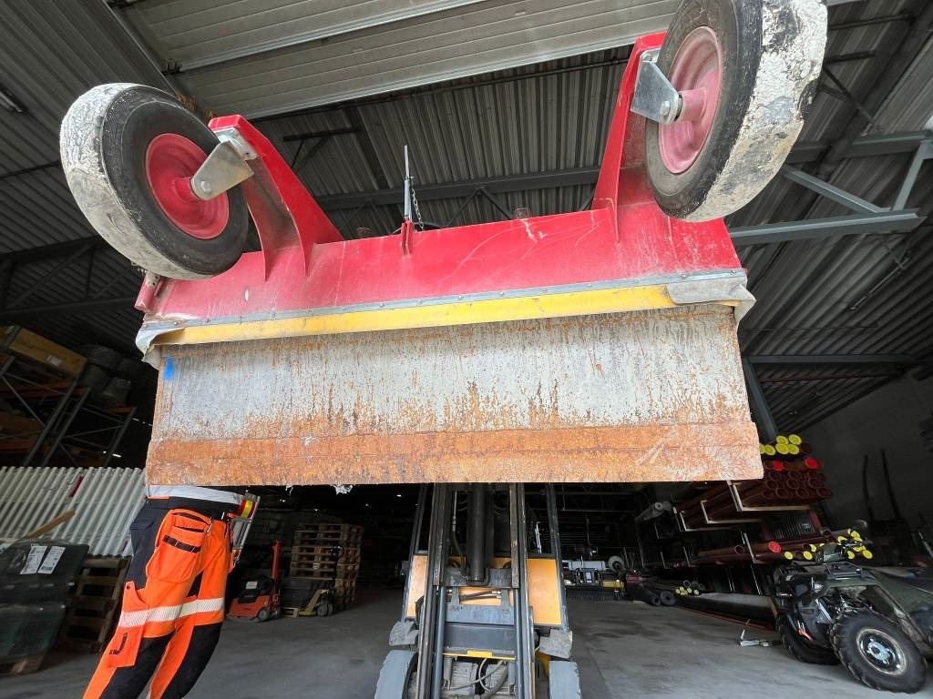 Westbjorn Hydro-Sweeper 2000 SSH - Kehrbesen: das Bild 3 Westbjorn Hydro-Sweeper 2000 SSH - Kehrbesen: das Bild 3