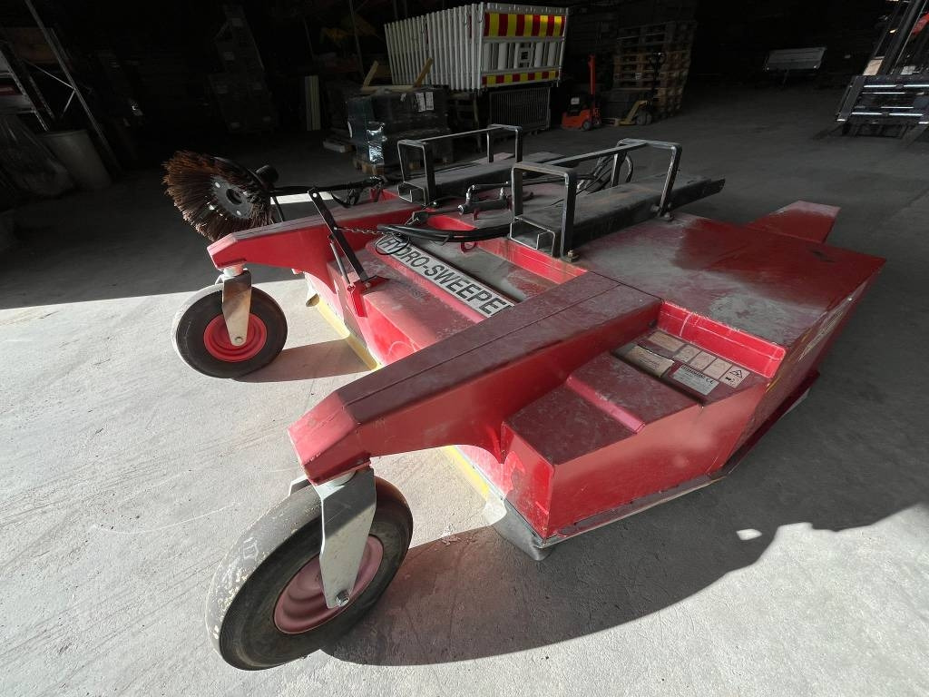 Westbjorn Hydro-Sweeper 2000 SSH - Kehrbesen: das Bild 1 Westbjorn Hydro-Sweeper 2000 SSH - Kehrbesen: das Bild 1
