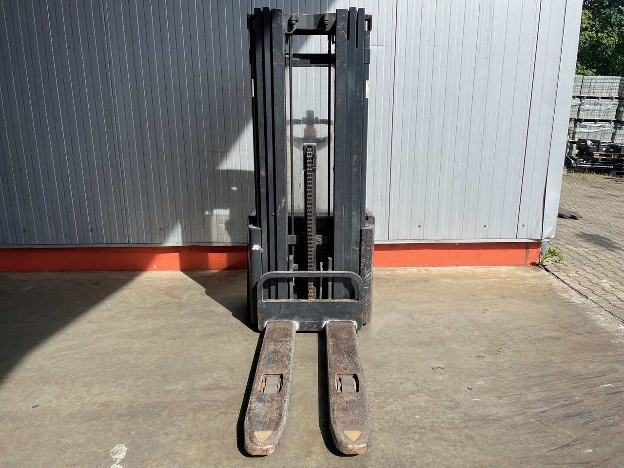 Crown WE2300 1.6 TT - Hochhubwagen: das Bild 3 Crown WE2300 1.6 TT - Hochhubwagen: das Bild 3