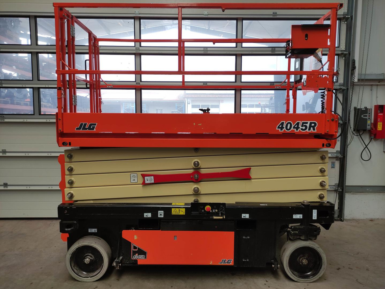 JLG 4045R - Scherenbühne: das Bild 2 JLG 4045R - Scherenbühne: das Bild 2