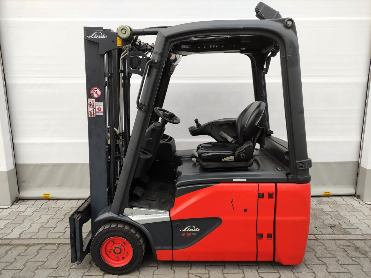 Linde E16-02-386-EVO - Elektrostapler: das Bild 1 Linde E16-02-386-EVO - Elektrostapler: das Bild 1