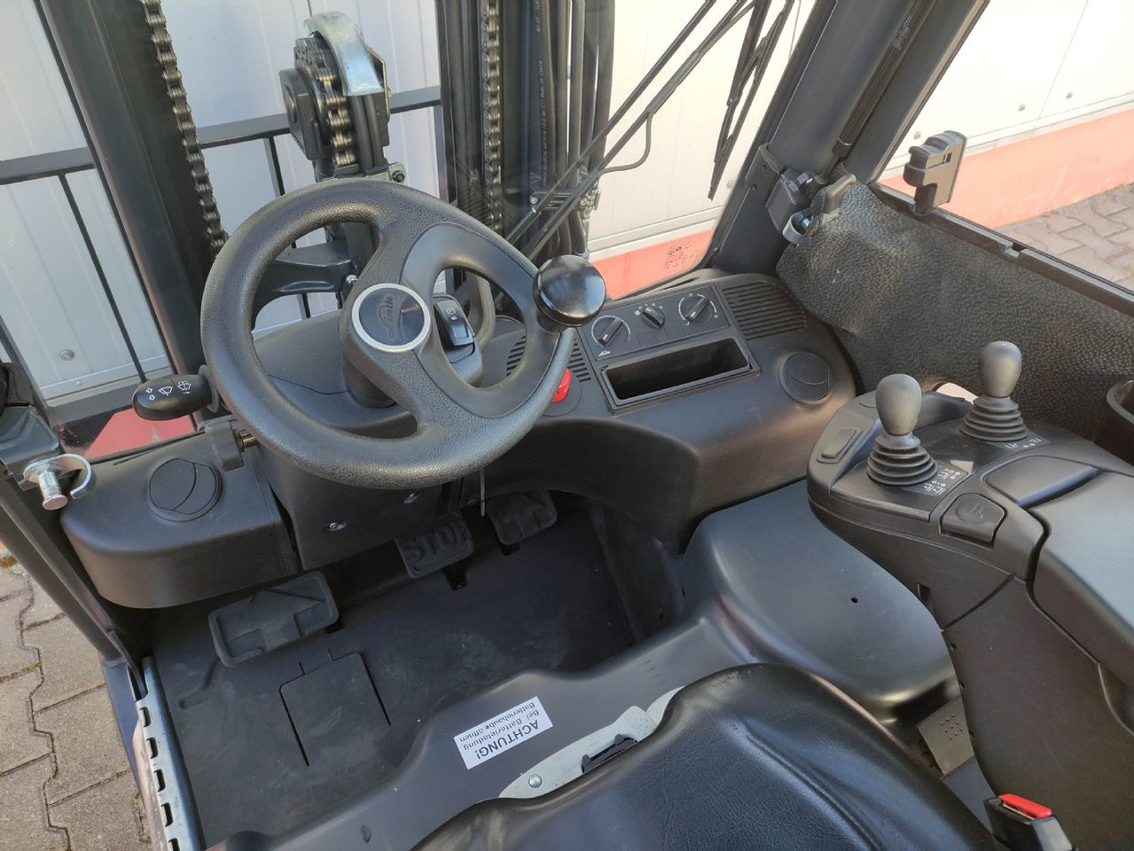 Linde E16-02-386 EVO - Elektrostapler: das Bild 5 Linde E16-02-386 EVO - Elektrostapler: das Bild 5