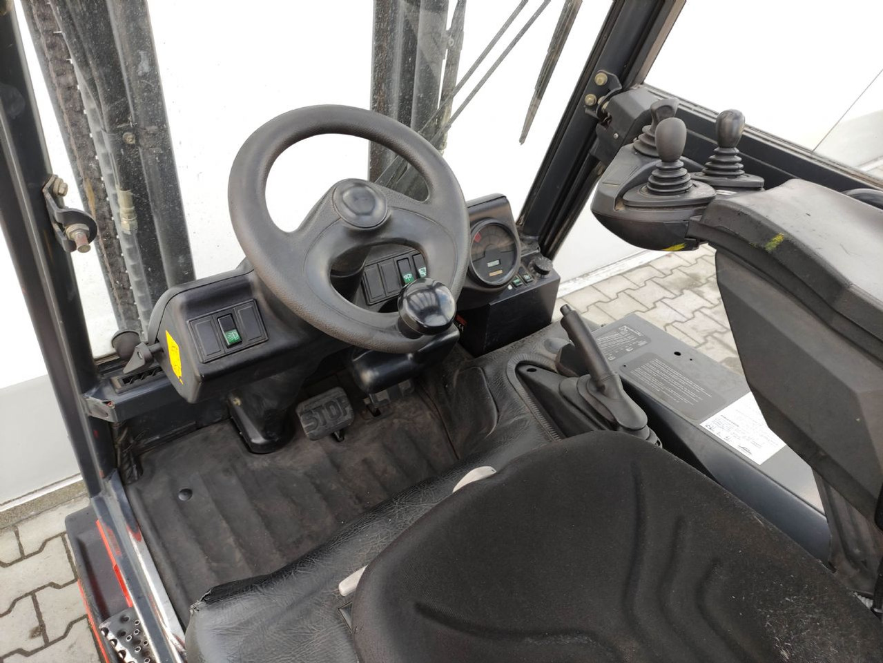 Linde E20-335 - Elektrostapler: das Bild 5 Linde E20-335 - Elektrostapler: das Bild 5