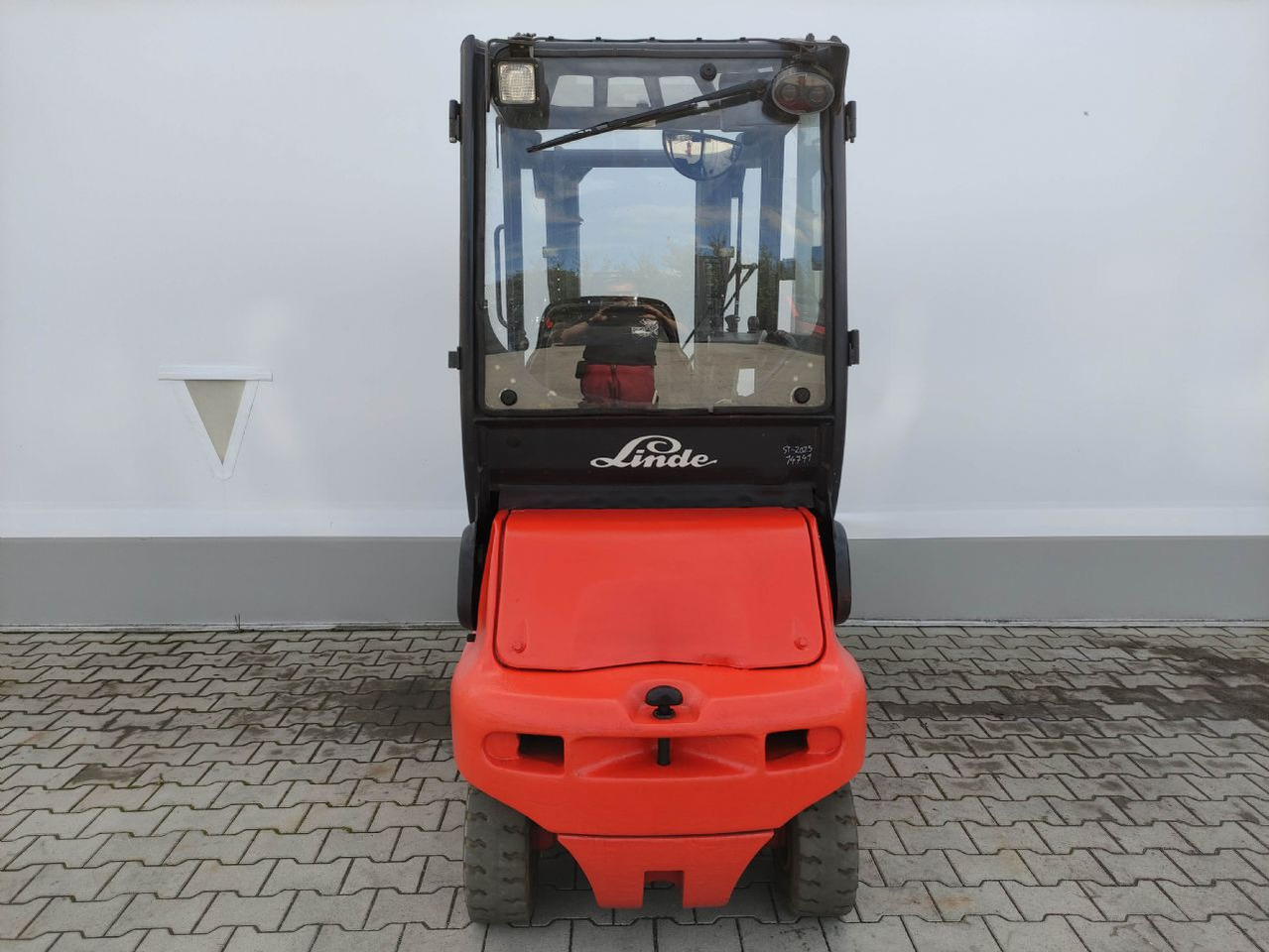 Linde E20-335 - Elektrostapler: das Bild 4 Linde E20-335 - Elektrostapler: das Bild 4