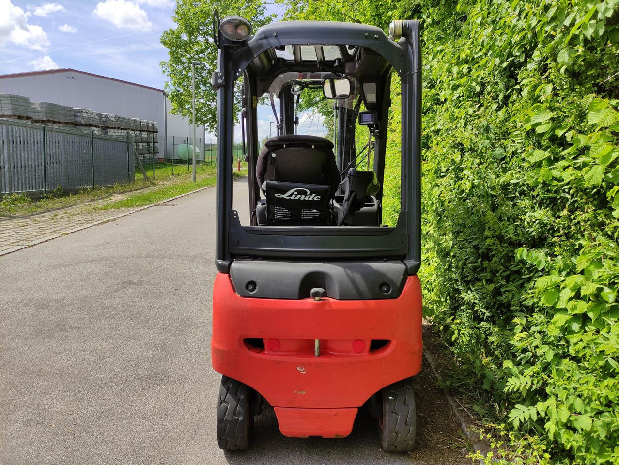 Linde E20-PH-02 - Elektrostapler: das Bild 4 Linde E20-PH-02 - Elektrostapler: das Bild 4