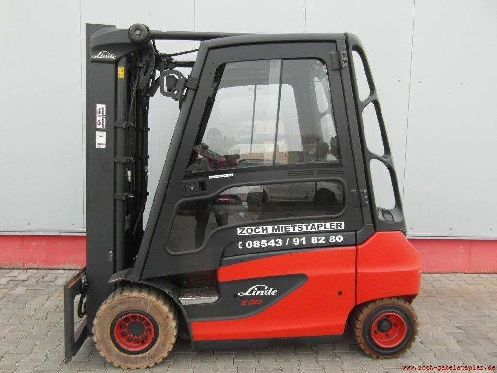 Linde E30-01-387 - Elektrostapler: das Bild 1 Linde E30-01-387 - Elektrostapler: das Bild 1