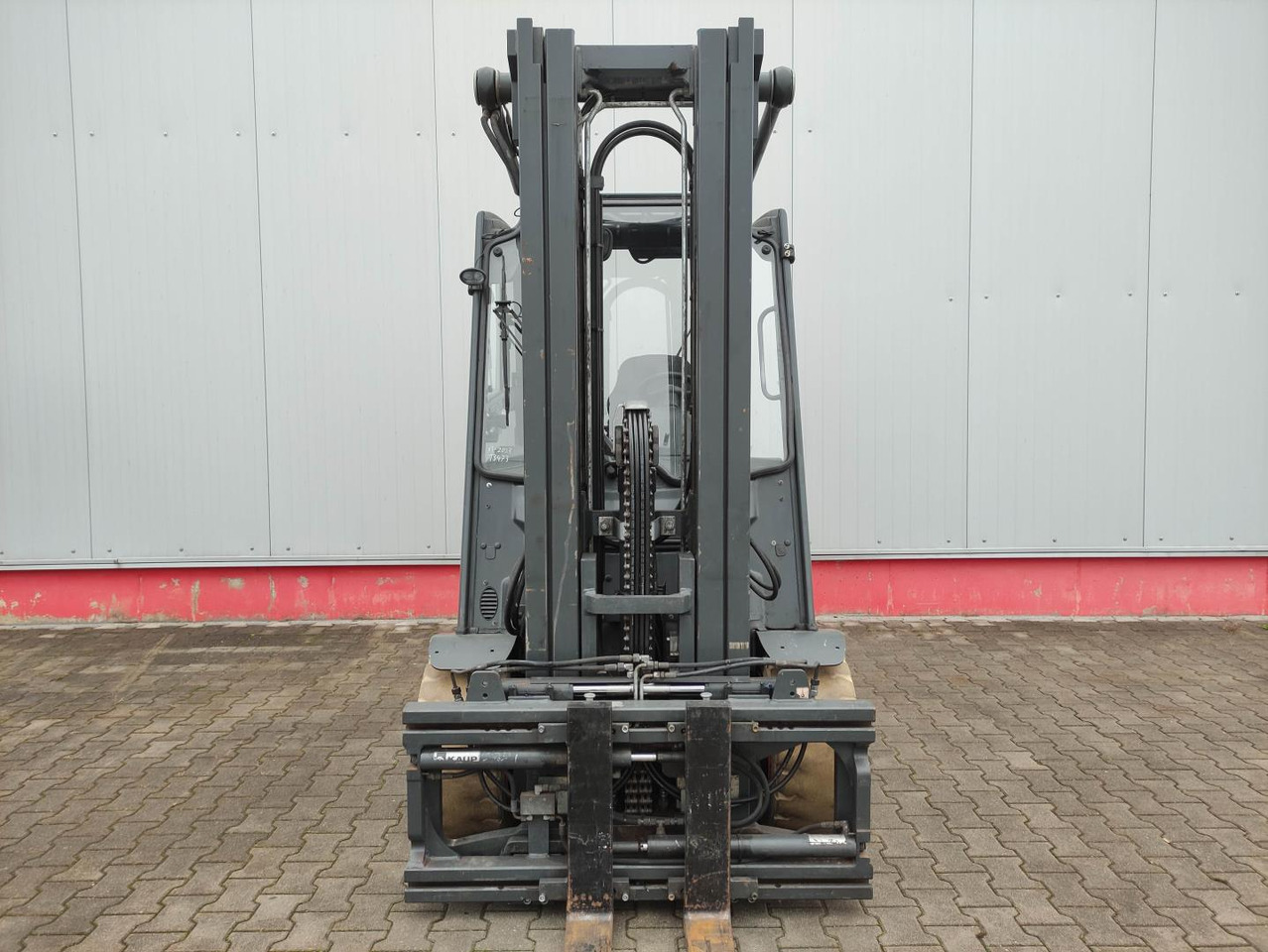 Linde E50HL-01-600 - Elektrostapler: das Bild 3 Linde E50HL-01-600 - Elektrostapler: das Bild 3