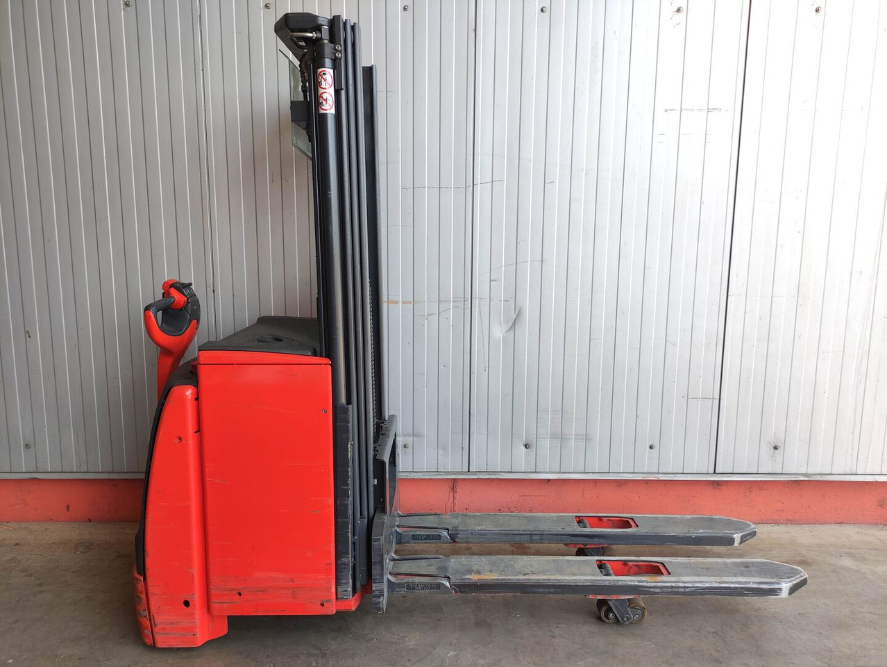 Linde L16i-1173 - Hochhubwagen: das Bild 2 Linde L16i-1173 - Hochhubwagen: das Bild 2
