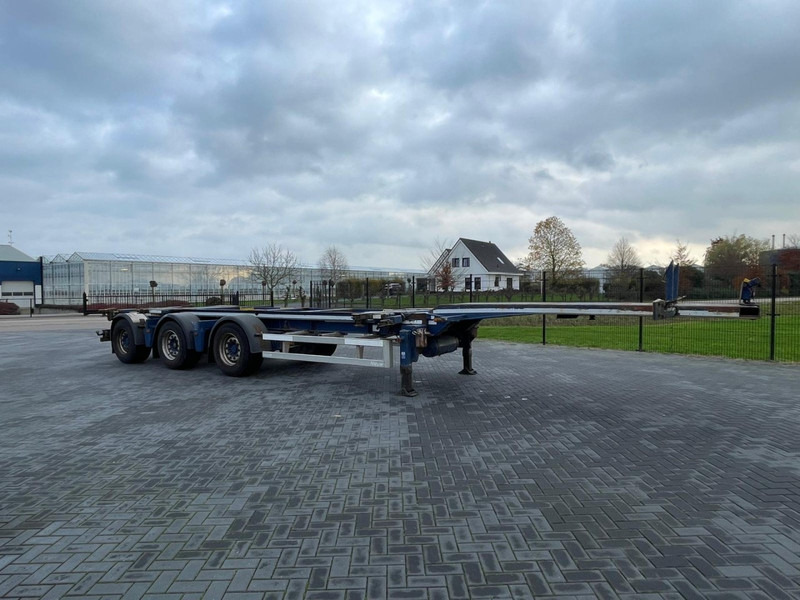 Renders ROC 16.27 CC X-STEERING, ALLE AANSLUITINGEN, APK. - Container/ Wechselfahrgestell Auflieger: das Bild 1 Renders ROC 16.27 CC X-STEERING, ALLE AANSLUITINGEN, APK. - Container/ Wechselfahrgestell Auflieger: das Bild 1