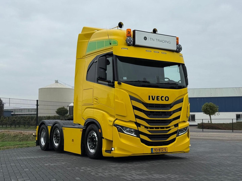 Iveco AS440STX/FP GESTUURDE VOORLOPER, ALCOA, LEATHER, SHOW, 480 PK. - Sattelzugmaschine: das Bild 2 Iveco AS440STX/FP GESTUURDE VOORLOPER, ALCOA, LEATHER, SHOW, 480 PK. - Sattelzugmaschine: das Bild 2