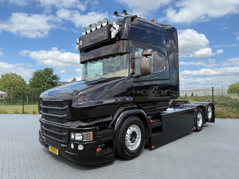 Scania R 580 LB 6X2 HNB TORPEDO, NIEUW STAAT, VOL OPTIES, SHOW TRUCK, VOL!! - Sattelzugmaschine: das Bild 2 Scania R 580 LB 6X2 HNB TORPEDO, NIEUW STAAT, VOL OPTIES, SHOW TRUCK, VOL!! - Sattelzugmaschine: das Bild 2