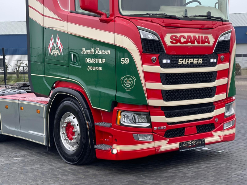 Scania S 650 SHOW TRUCK, FULL AIR, RETARDER, PTO/HYDRAULIC! - Sattelzugmaschine: das Bild 4 Scania S 650 SHOW TRUCK, FULL AIR, RETARDER, PTO/HYDRAULIC! - Sattelzugmaschine: das Bild 4