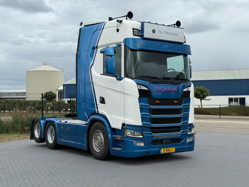 Scania S 660 BOOGIE, VOLLUCHT, RETARDER, LEER. - Sattelzugmaschine: das Bild 1 Scania S 660 BOOGIE, VOLLUCHT, RETARDER, LEER. - Sattelzugmaschine: das Bild 1