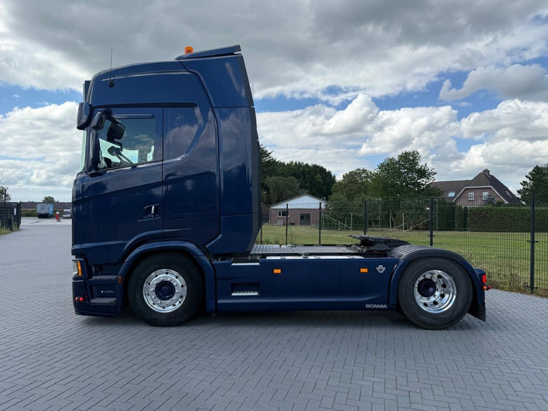 Sattelzugmaschine Scania S520 V8 NGS VOLLUCHT, ALCOA, 6 LUCHT BALGEN, LEER.: das Bild 12
