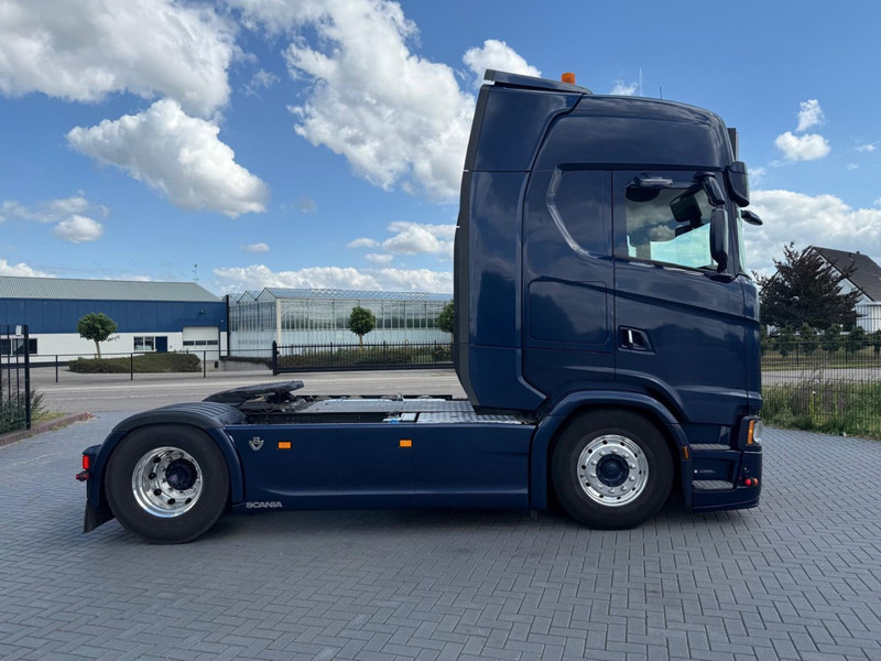 Sattelzugmaschine Scania S520 V8 NGS VOLLUCHT, ALCOA, 6 LUCHT BALGEN, LEER.: das Bild 18