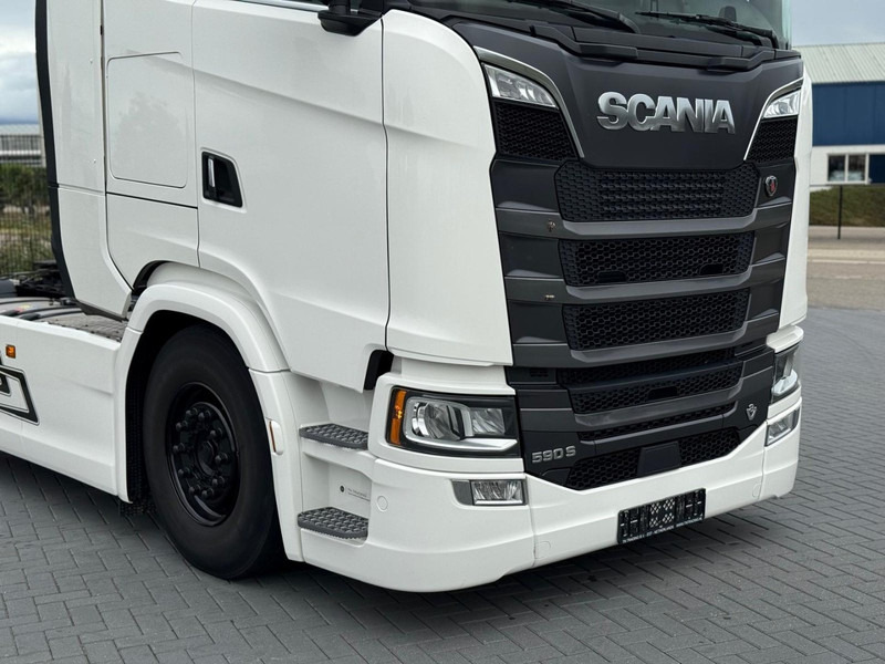 Scania S590 V8 NGS FULL AIR, PARK COOL, RETARDER, 2 TANKS. - Sattelzugmaschine: das Bild 5 Scania S590 V8 NGS FULL AIR, PARK COOL, RETARDER, 2 TANKS. - Sattelzugmaschine: das Bild 5
